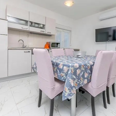 Osti Apartament Rogoznica (Sibenik-Knin)