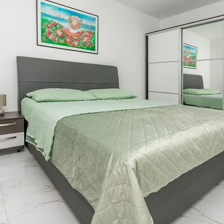 Osti Apartament Rogoznica (Sibenik-Knin)