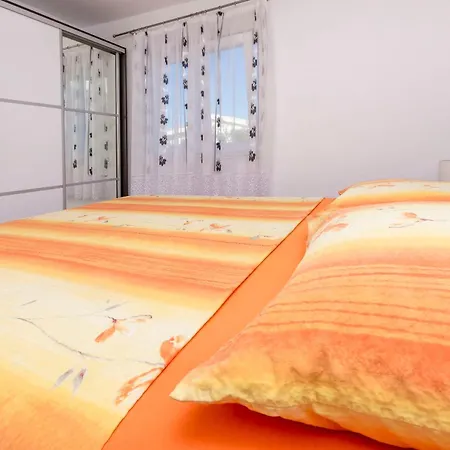 Osti * Rogoznica (Sibenik-Knin)