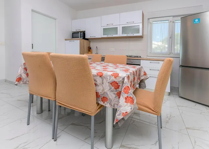 Osti Rogoznica (Sibenik-Knin)