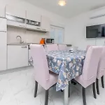 Osti Apartment Rogoznica (Sibenik-Knin)
