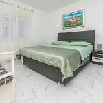Apartment Osti *