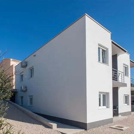 Apartment Osti