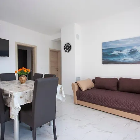 Apartment Osti *