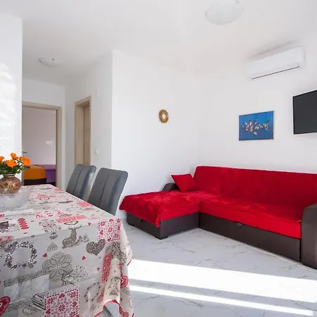 Apartment Osti *