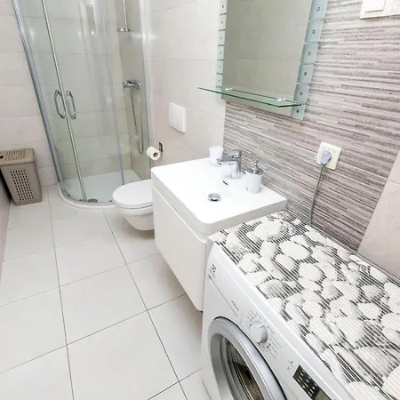 Osti * Rogoznica (Sibenik-Knin)