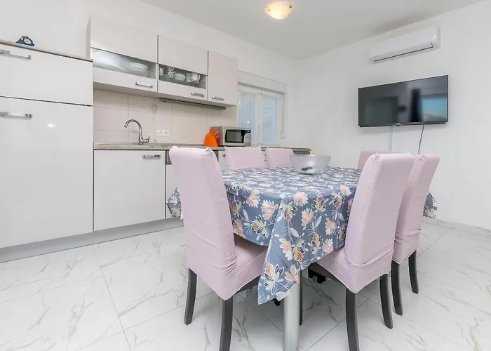 Osti Apartman Rogoznica (Sibenik-Knin)