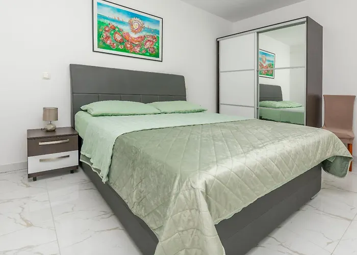 Osti Apartman Rogoznica (Sibenik-Knin)