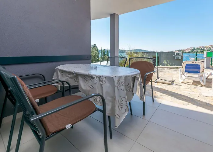 Osti * Rogoznica (Sibenik-Knin)