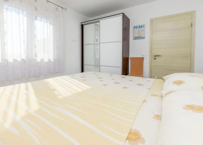 Osti Rogoznica (Sibenik-Knin)